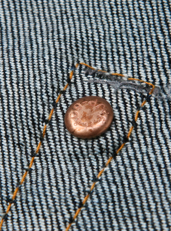 .05 隠しリベット