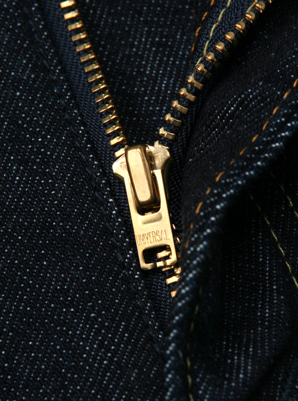.06 UNIVERSAL ZIPPER