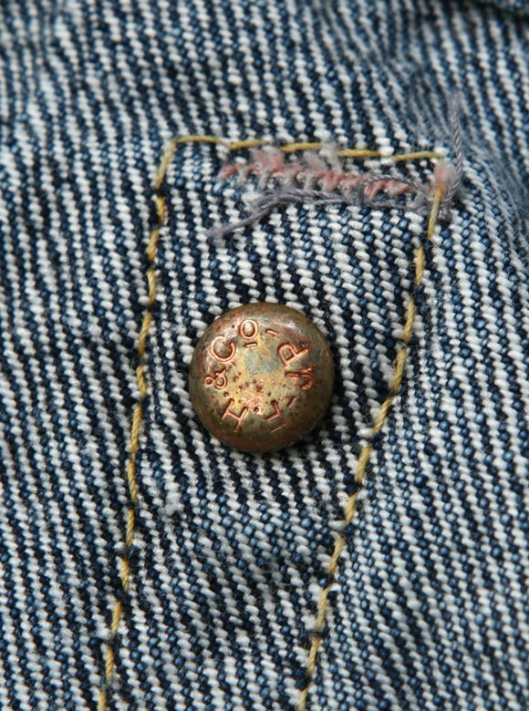 .07 バックポケットの強度を高める隠しリベット