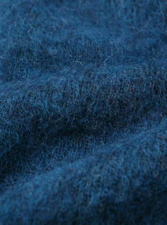 .02 手作業による起毛加工