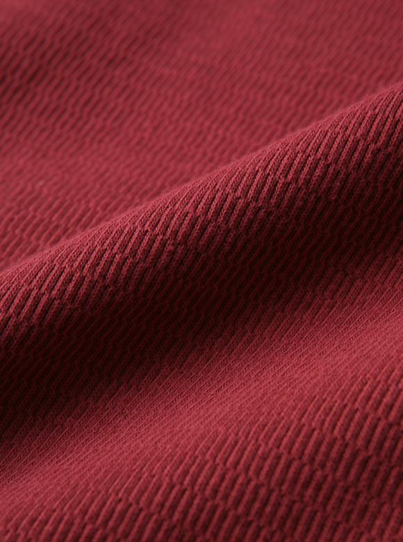 .02 横への伸縮に優れた縦長の編み目