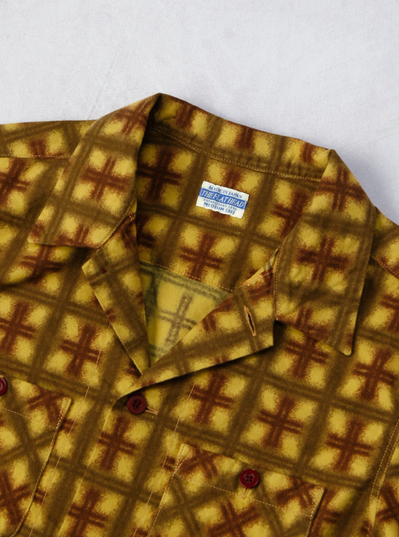 .03 オープンカラー