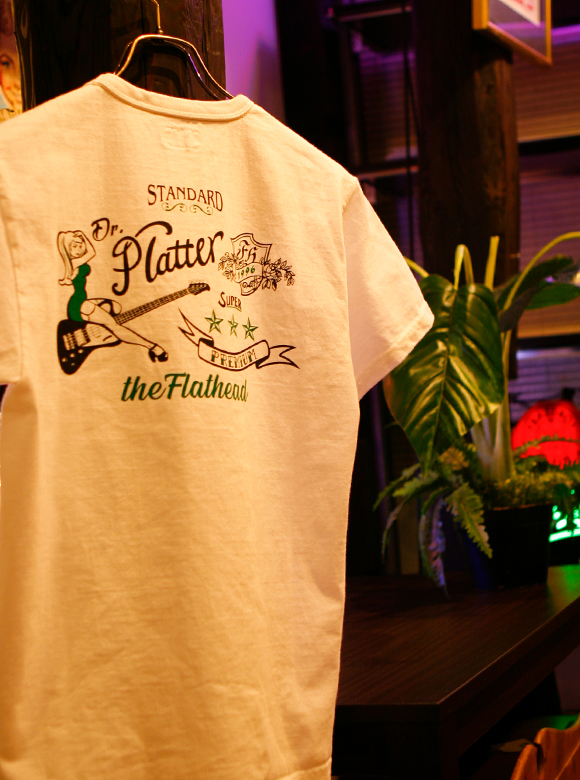 .01 コットン100％による度詰生地を使用した肉厚でコシ感のあるTシャツ