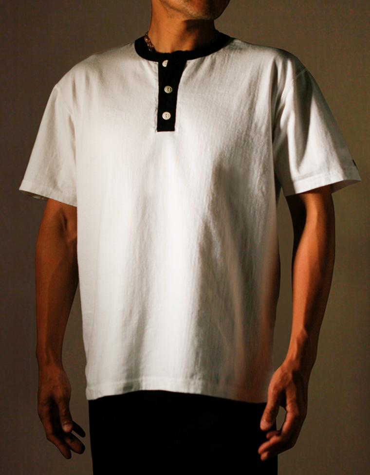 ヘンリーネックTシャツ