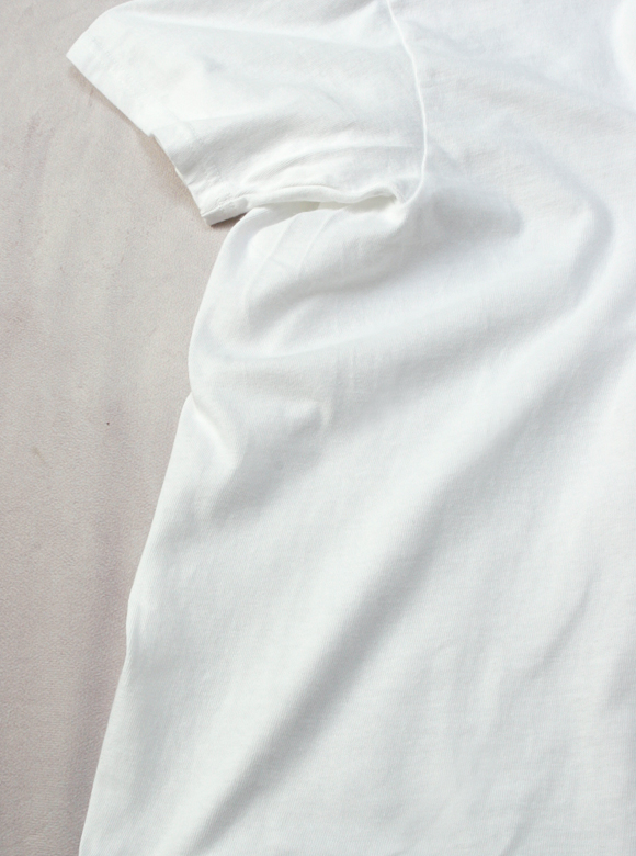 .04 筒形に編み上げられる丸胴ボディ