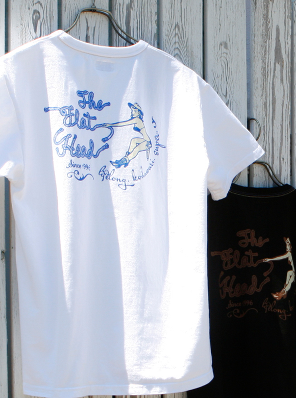 .01 コットン100％による度詰生地を使用した肉厚でコシ感のあるTシャツ