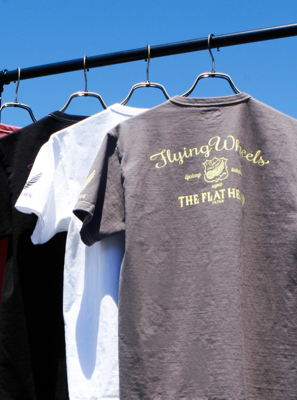 .01 コットン100％による度詰生地を使用した肉厚でコシ感のあるTシャツ