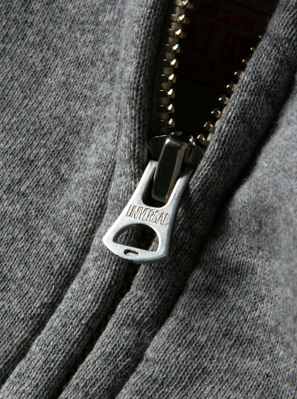 .07 UNIVERSAL ZIPPER