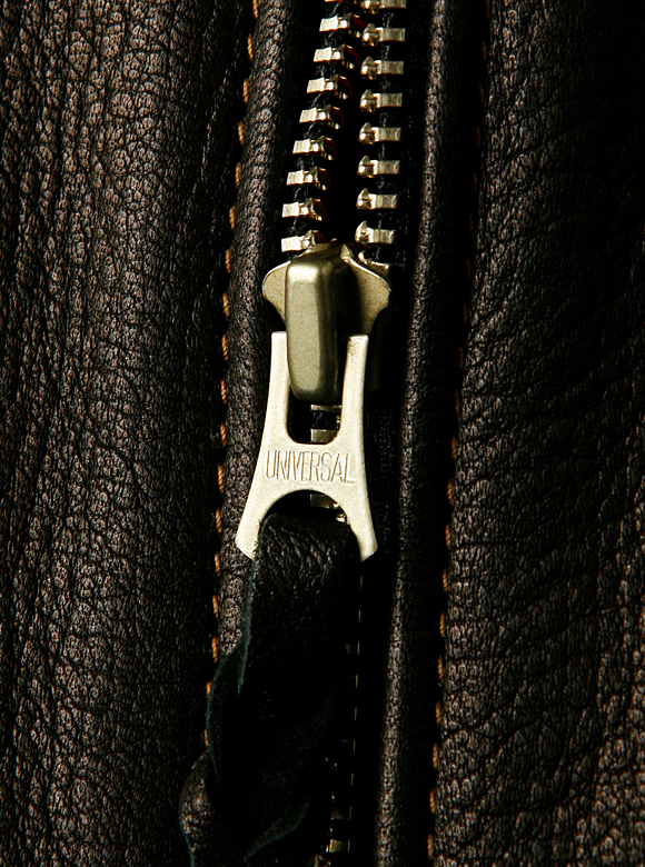 .07 UNIVERSAL ZIPPER