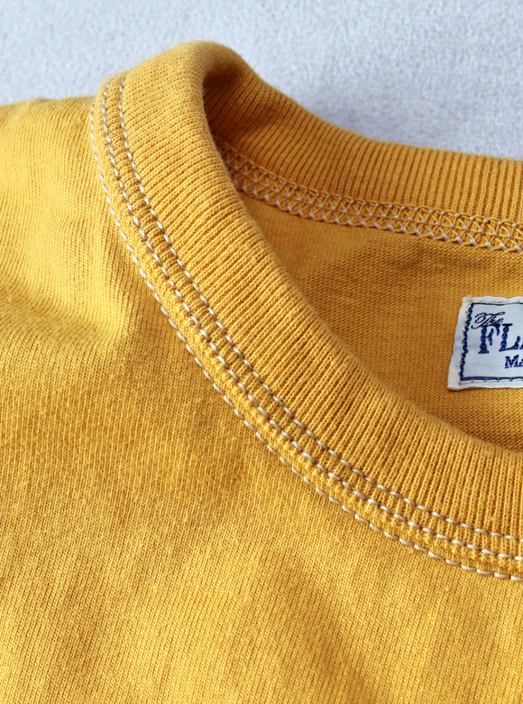 .02 首元が伸びにくい特殊縫製