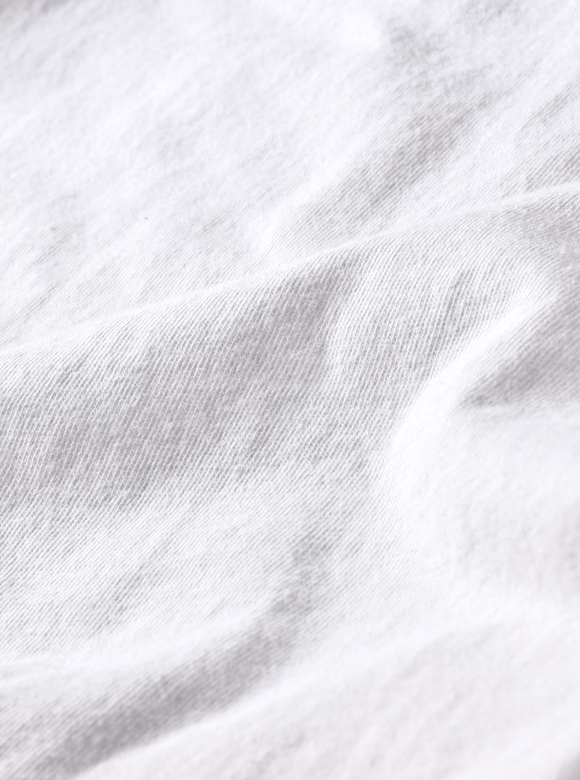 .03 肌触り抜群の吊り生地