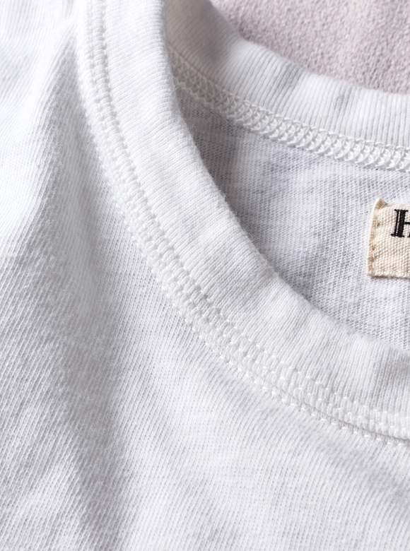 .04 首元が伸びにくい3本針の1本外し