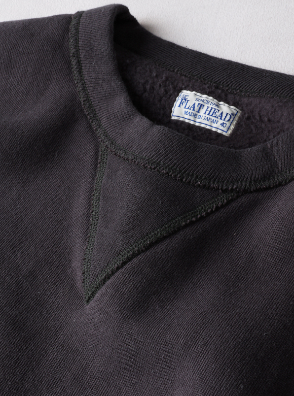 .03 ヴィンテージを意識したネック周り