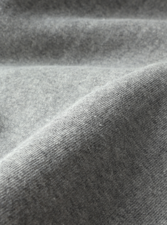 .02 吊り生地の柔らかな着心地