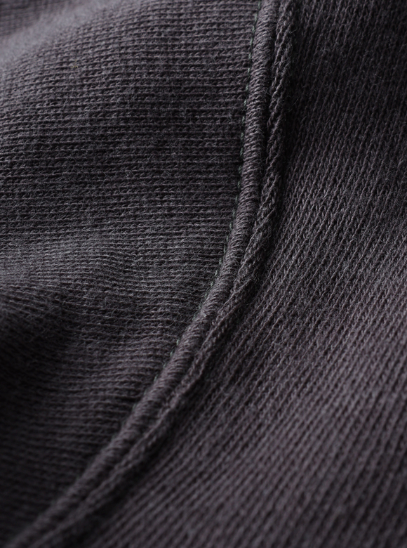 .03 真ん中が盛り上がった2本針縫製