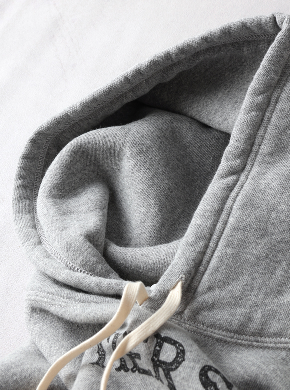 .04 フード内貼り合わせ