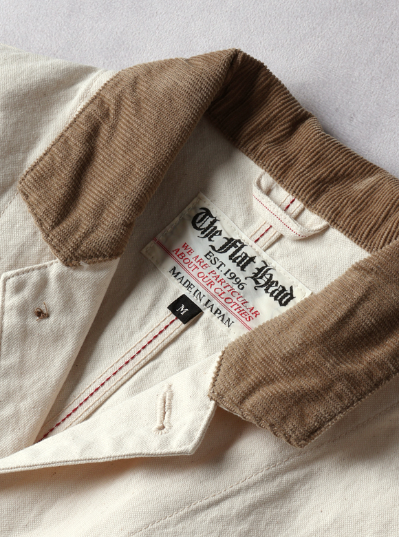 .03 襟元のアクセント