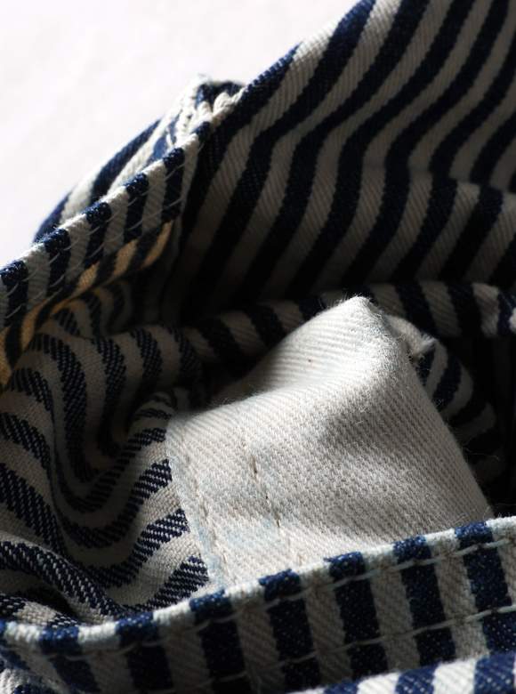 .05 バックポケット内の補強