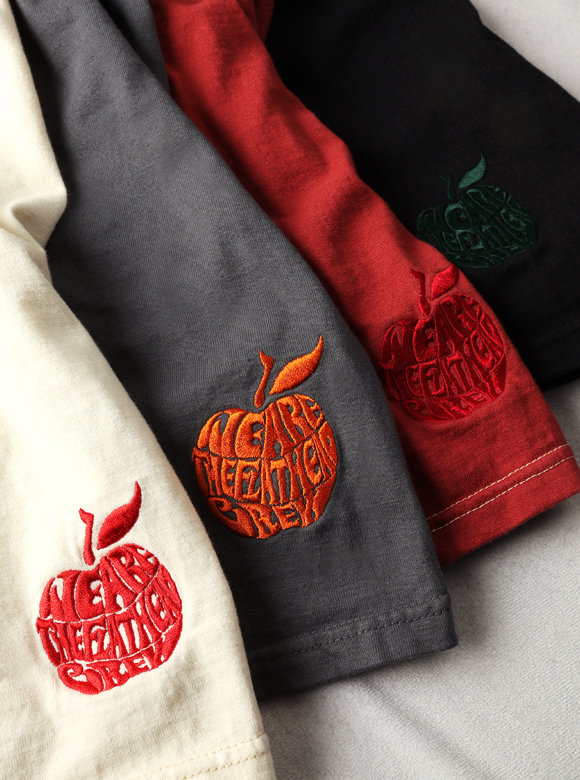 .04 裾部分の刺繍デザイン