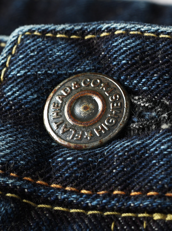 .05 オリジナル鉄ボタン