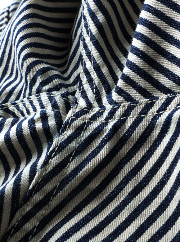 .05 二本針のチェーンステッチによる巻き縫い