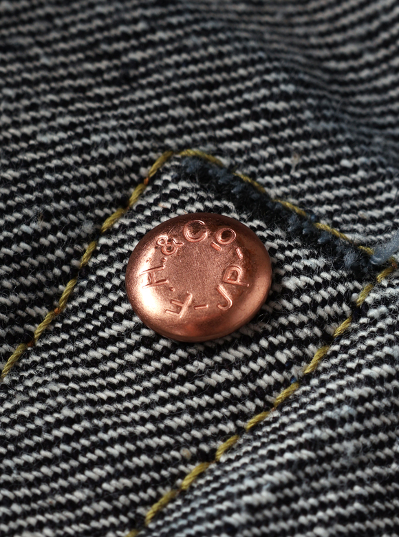 .05 バックポケットの強度を高める隠しリベット