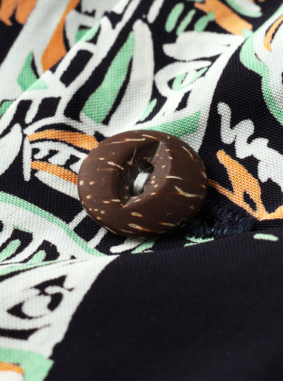 .05 ココナッツボタン（ネコ目）