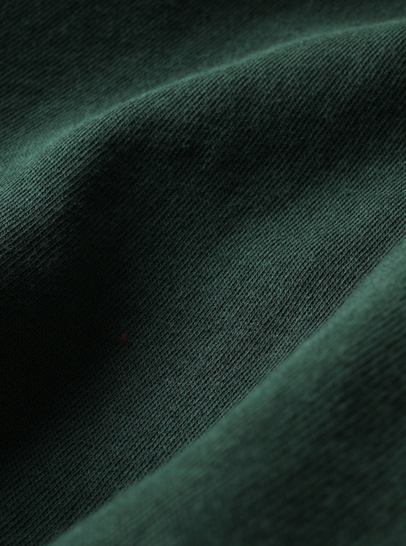 .01 フワッと空気感のある柔らかなスウェットパーカー