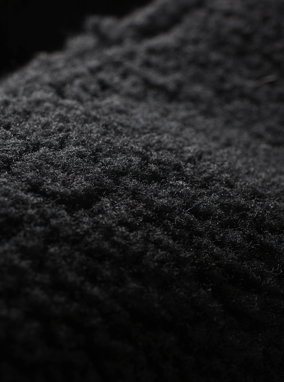 .04 ボリュームを抑えたムートン