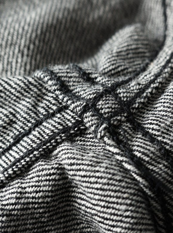 .02 主要部分の巻き縫い縫製