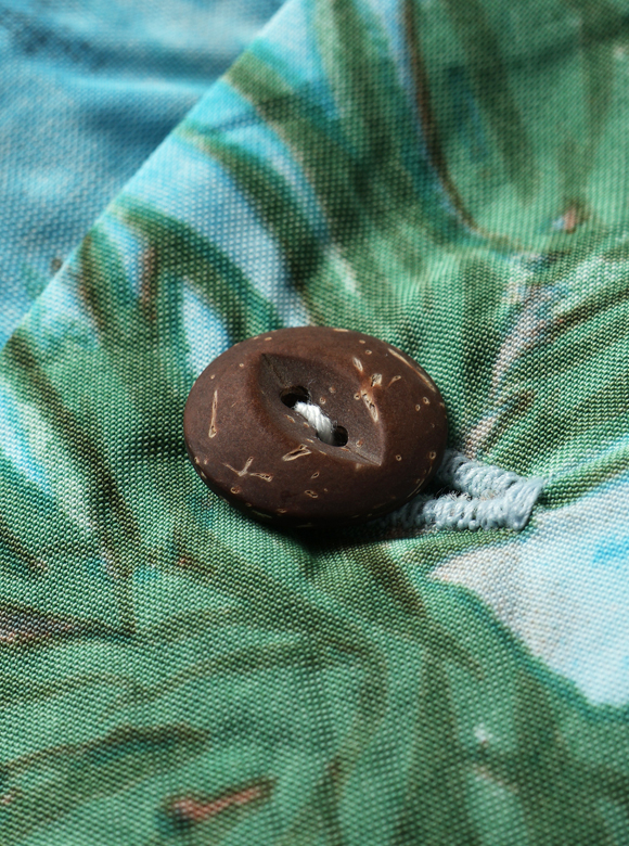 .05 ココナッツボタン（ネコ目）