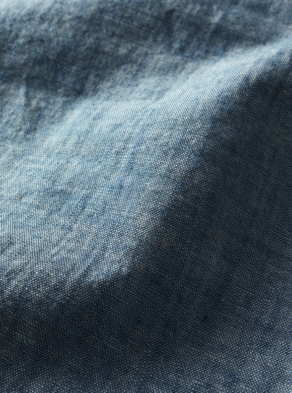 .01 糸からオリジナルで作り上げたシャンブレー生地