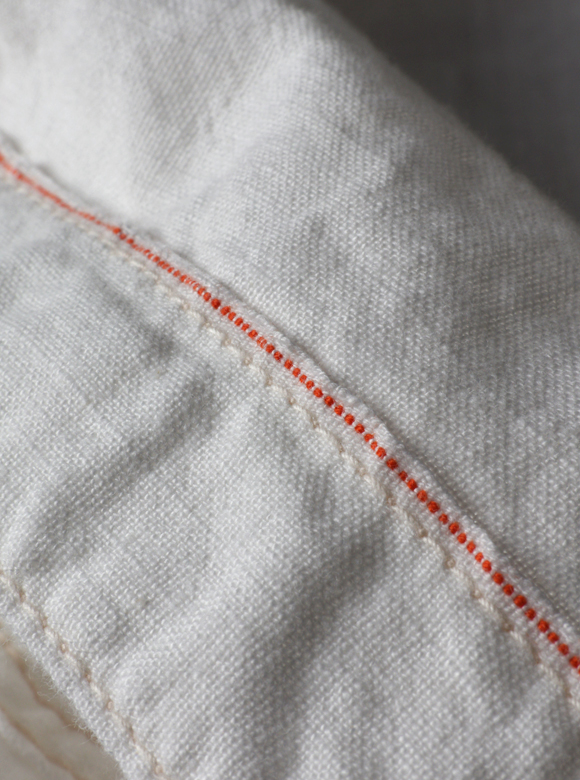 .03 シャトル織機ならではのセルビッチ