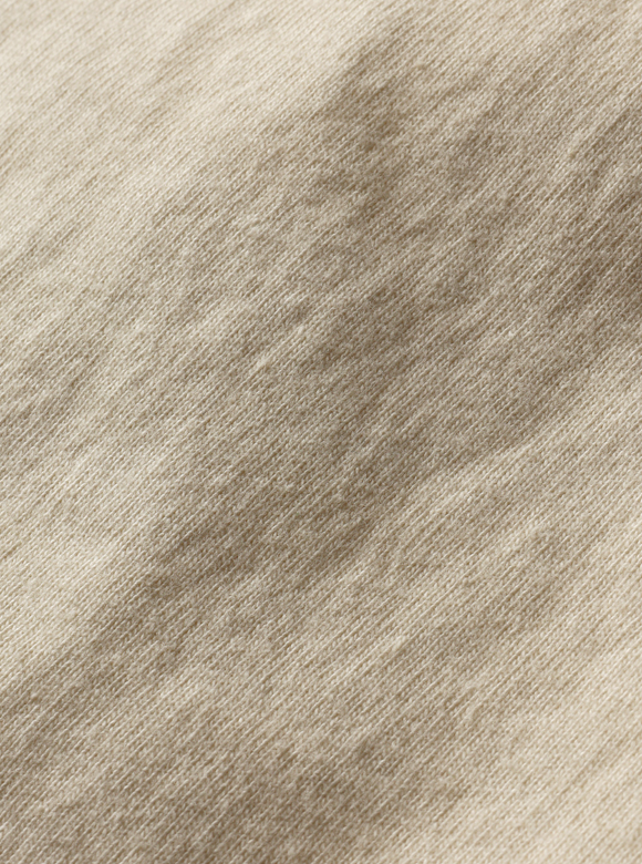 .01 肉厚でコシのある度詰生地