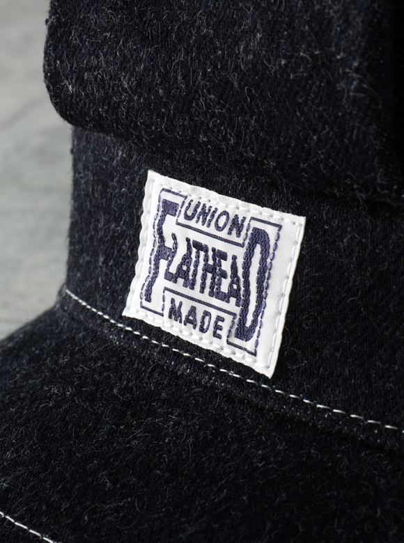 .03 ワークウエアらしいブランドタグ