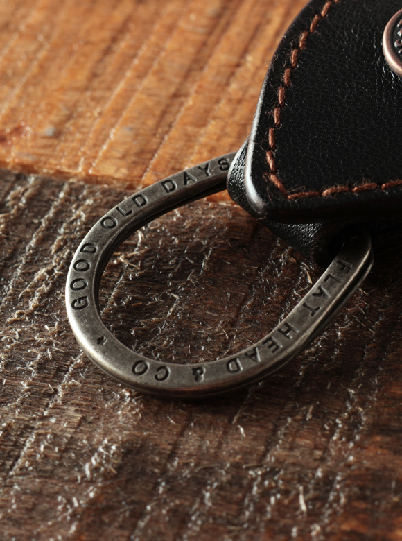 .03 鉄製の馬蹄リング