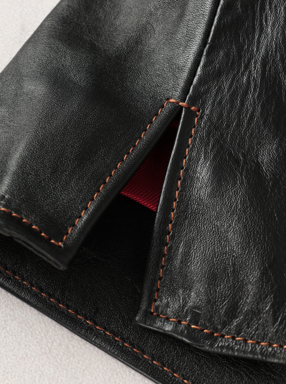 .05 コートらしいディテールのサイドスリット