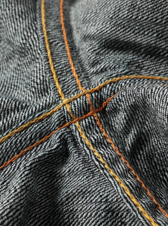 .03 こだわりの巻き縫い縫製