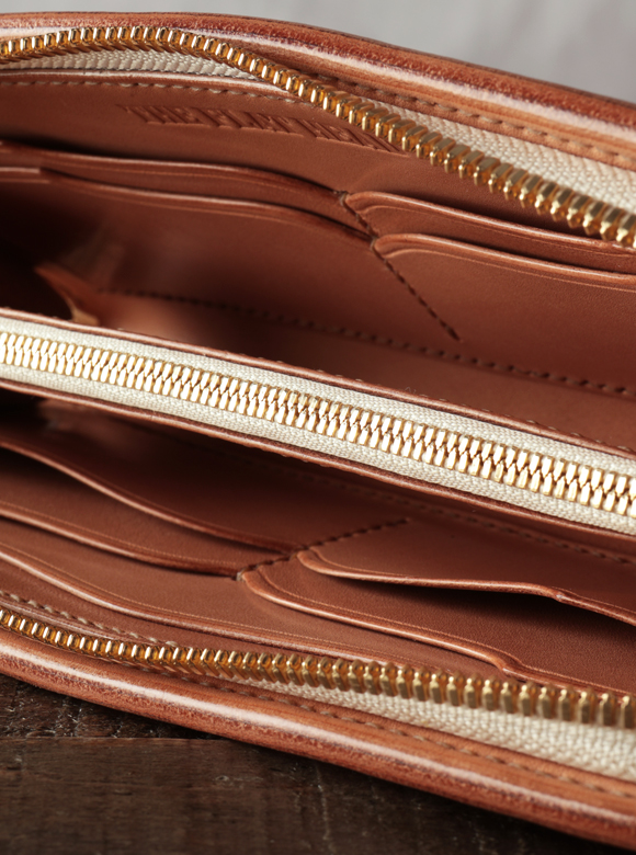 .04 カードの管理や仕分けもしやすい大容量のカードケース