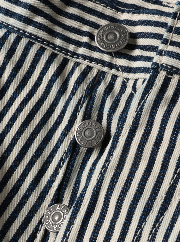 .02 オリジナルのメタルパーツ