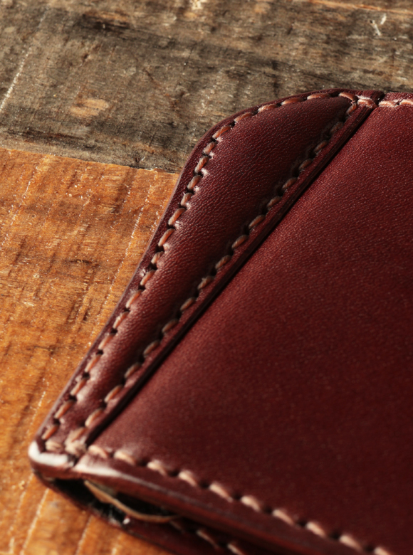 .04 胸ポケットに収まるサイズ感