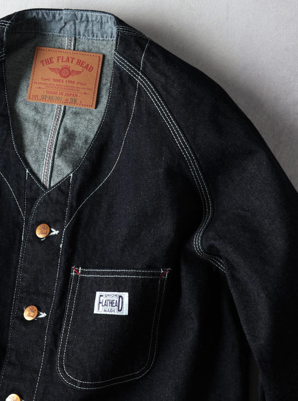 .02 動きやすさのあるラグランスリーブ