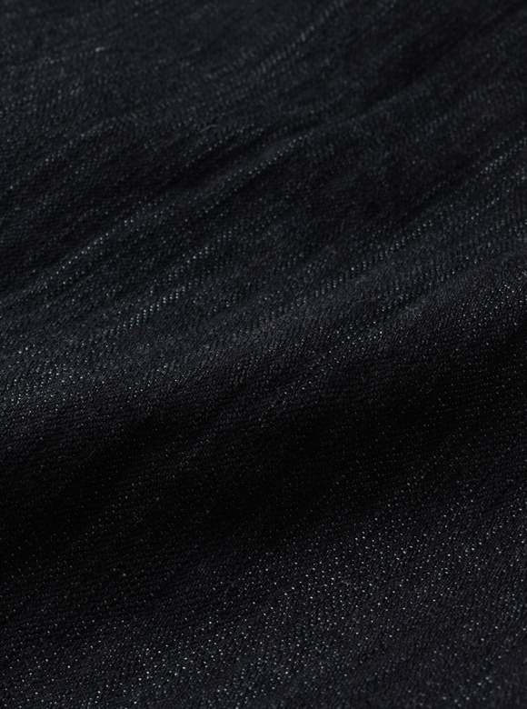 .01 タテ落ちが楽しめるオリジナル10ozデニム生地