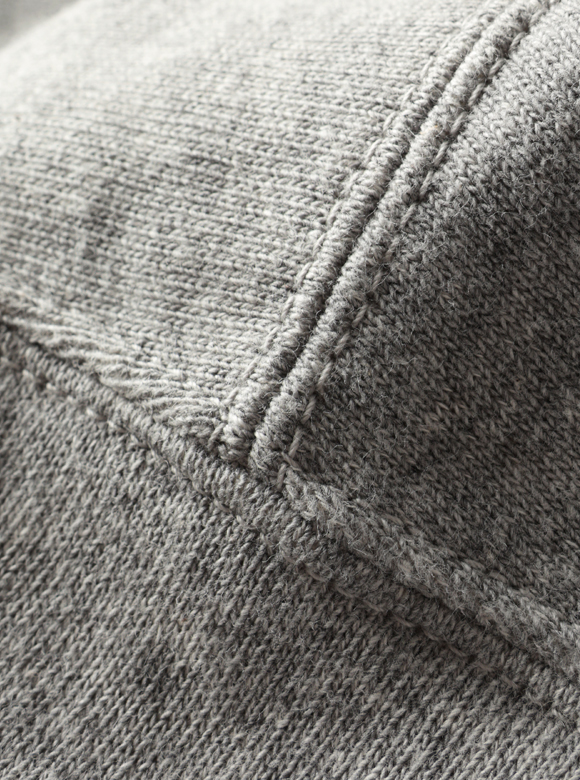 .03 真ん中が盛り上がった2本針縫製