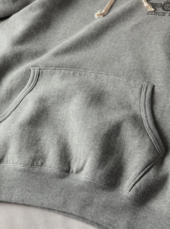 .05 便利なマフポケット