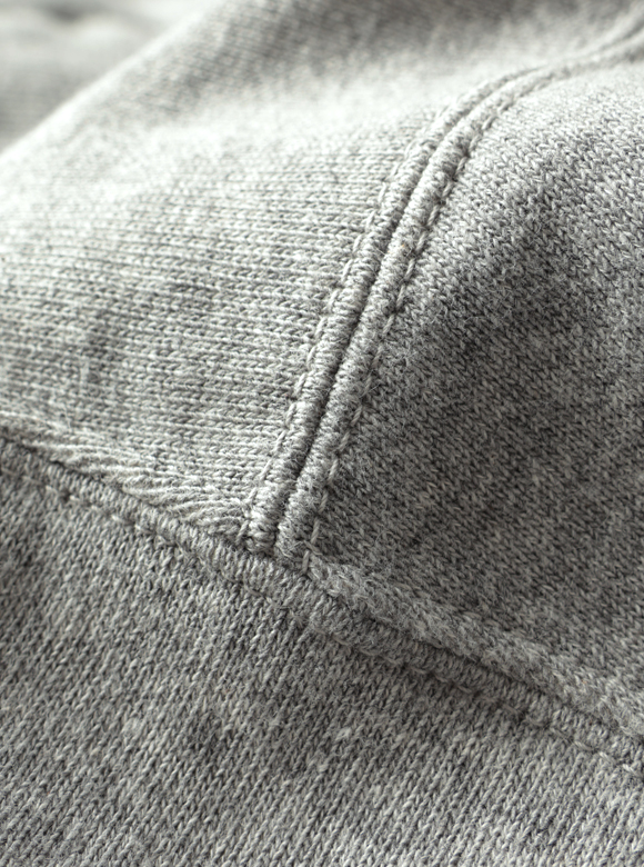 .03 真ん中が盛り上がった2本針縫製