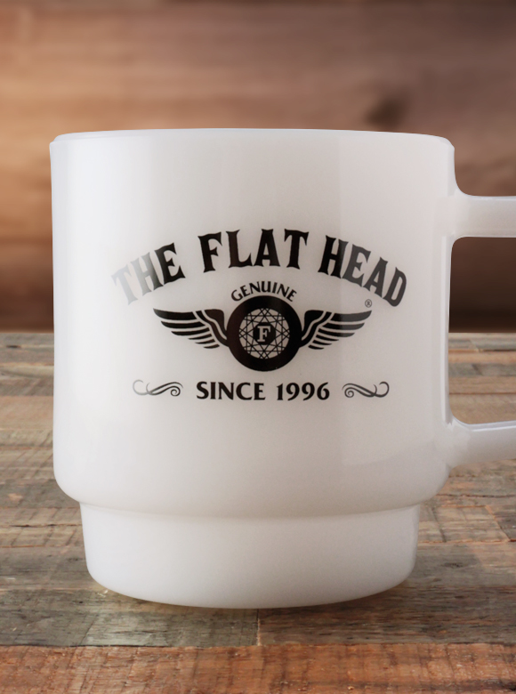 .01 ハンドメイドで仕上げられるミルクガラス