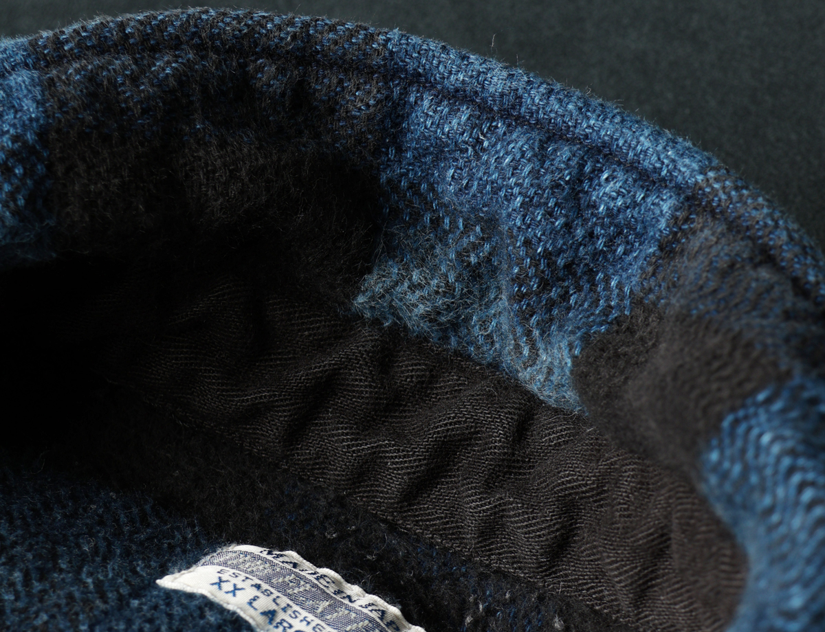 襟元の色落ちの画像