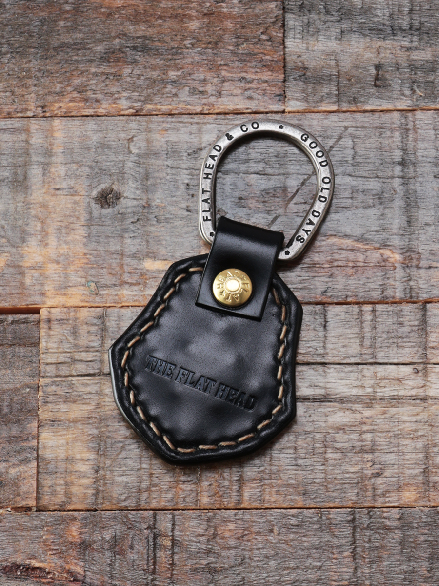 直営店・ウェブショップ限定 コードバン スタッズキーホルダー FN-K5D2-3SL