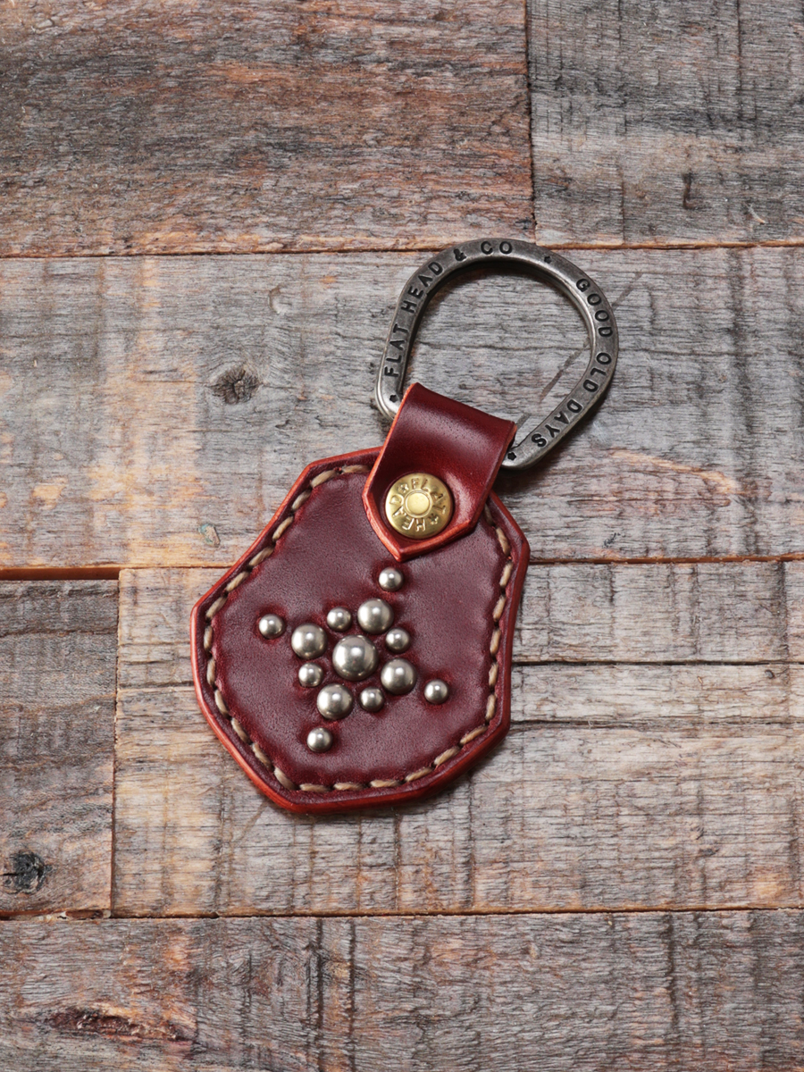 直営店・ウェブショップ限定 コードバン スタッズキーホルダー FN-K5D2-3SL